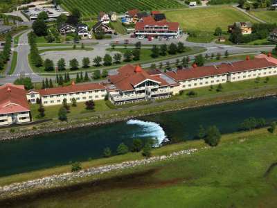 Loenfjord Hotel Exterior foto